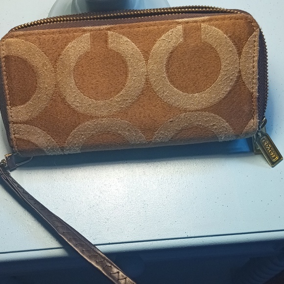 Coach Brown and Tan Patterned Bag - Picture 1 of 3
